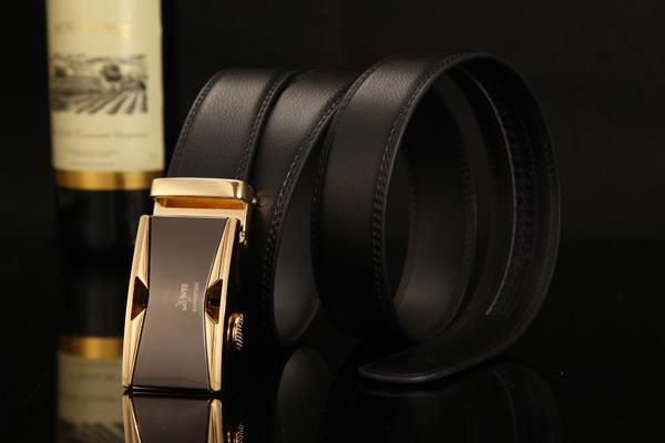 Cinturón Ventaggio & Co. Signature: Ajuste Automático en Cuero Genuino